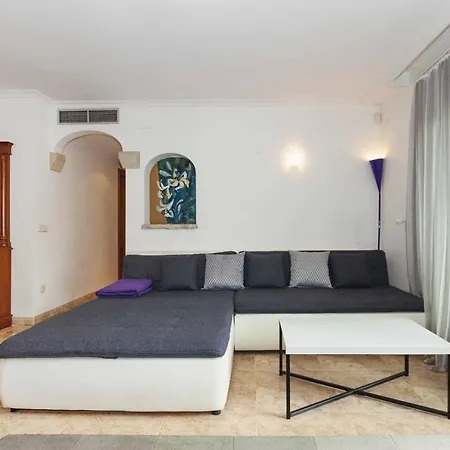 Apartment 1232 Gaudi 100m Playa - Apivend Immo Roses